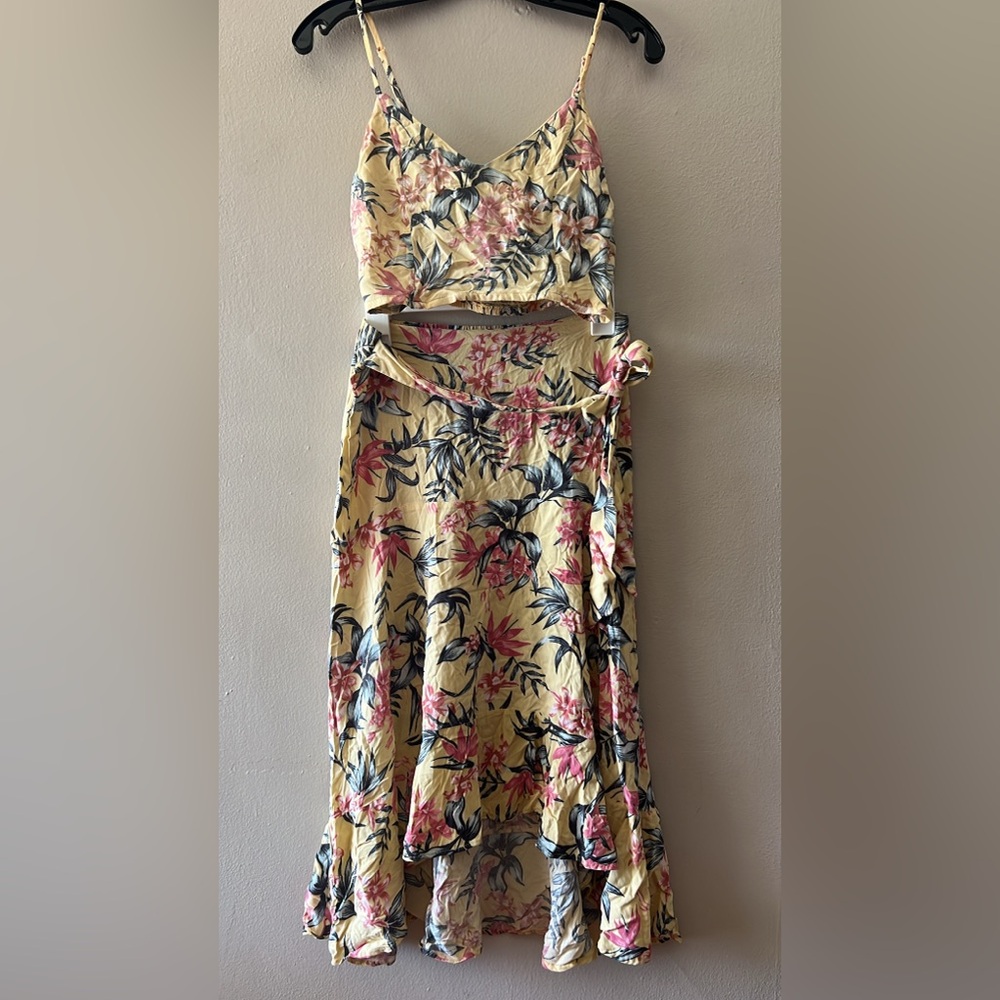 H&M Yellow Floral Midi Skirt - Lightweight Summer Style